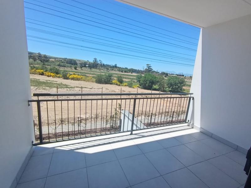 To Let 2 Bedroom Property for Rent in Zevenzicht Western Cape